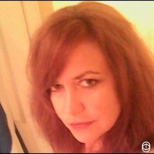 Meet your Posher, Holly